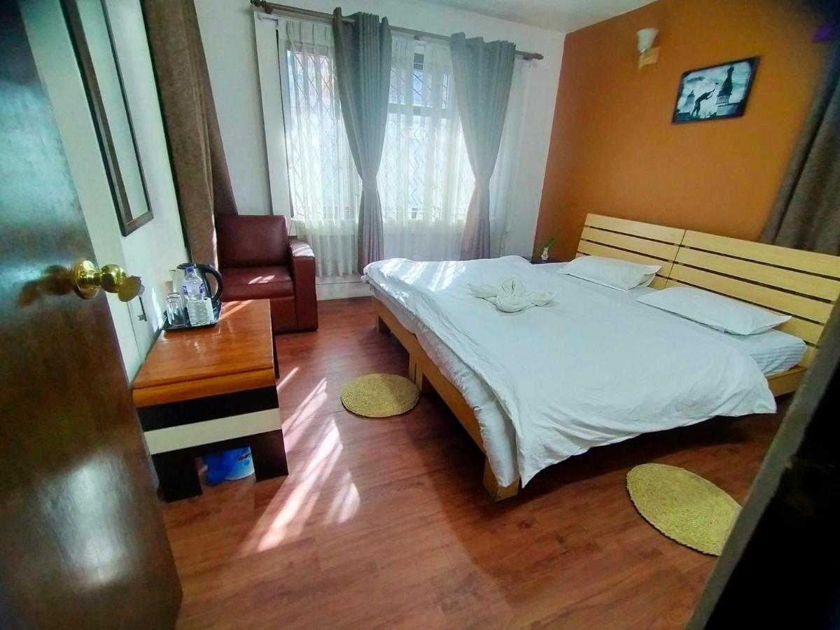 The Majestic Bed & Breakfast Kathmandu Exterior photo
